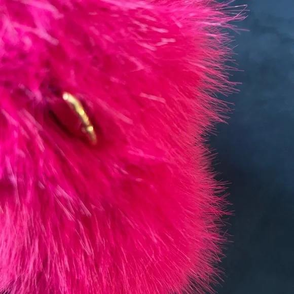 FURRY HANDBAG/CROSSBODY
FUCHSIA
two strap bag
Crossbody chain - Picture 5 of 5